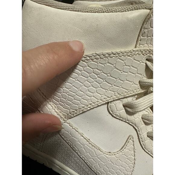 Nike Dunk Sky Hi Top Hidden Wedge Sneaker Women 8 Textured Croc Print Wedge Shoe - Picture 15 of 15